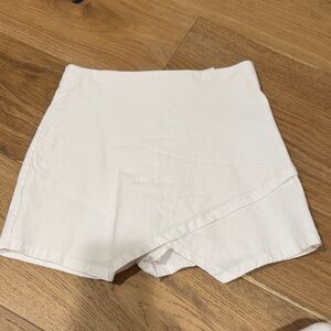 American Threads White Skort